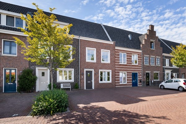 Rietoever 50, 2371 JL Roelofarendsveen